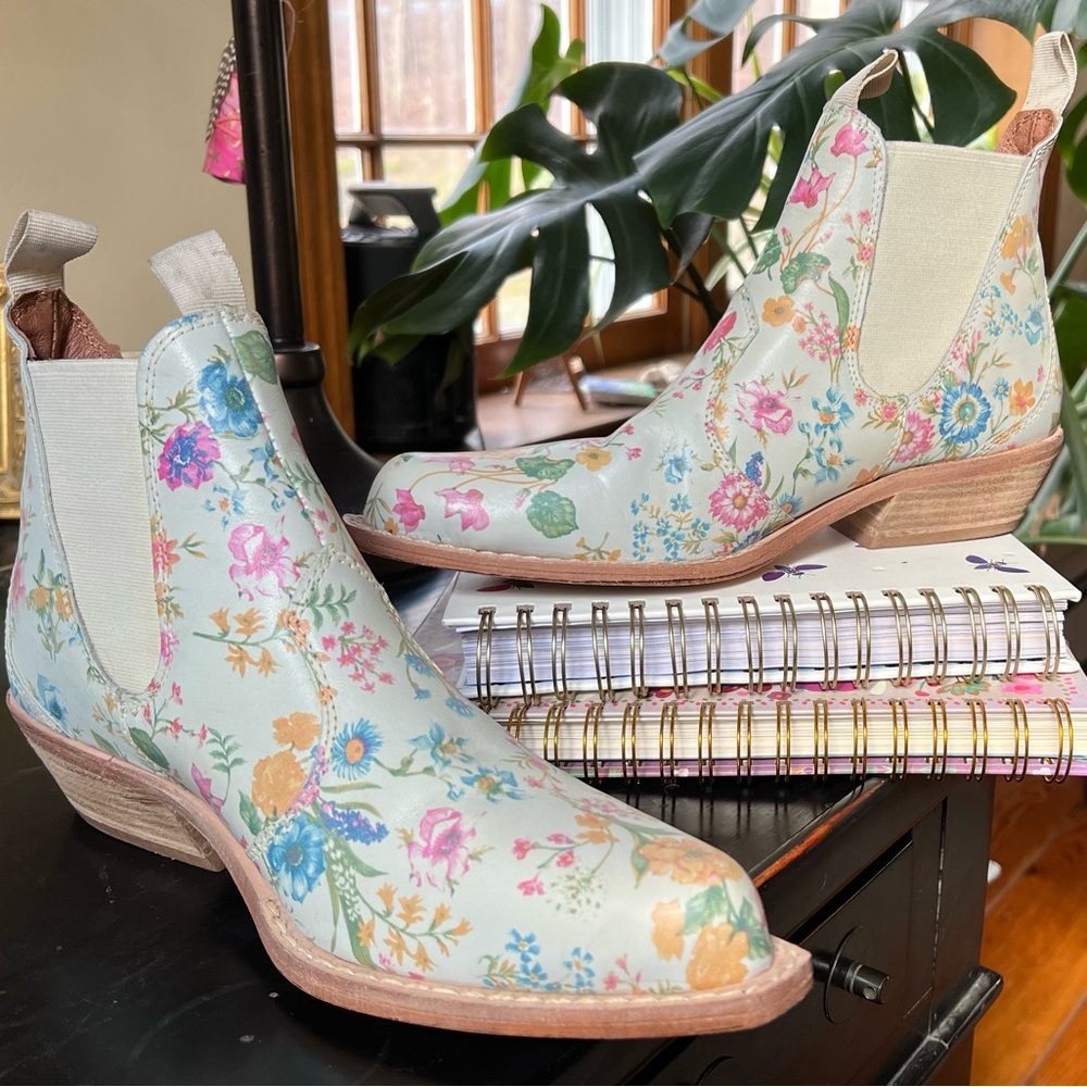Free People Beau Western Floral Chelsea Ankle Leather Boots in Floral Ivory